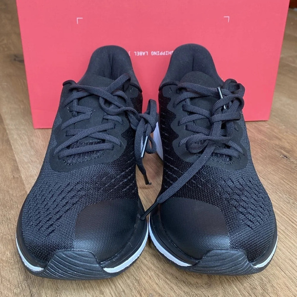 LANE EIGHT Relay Trainer Women's black and white size 7.5 - Picture 10 of 13